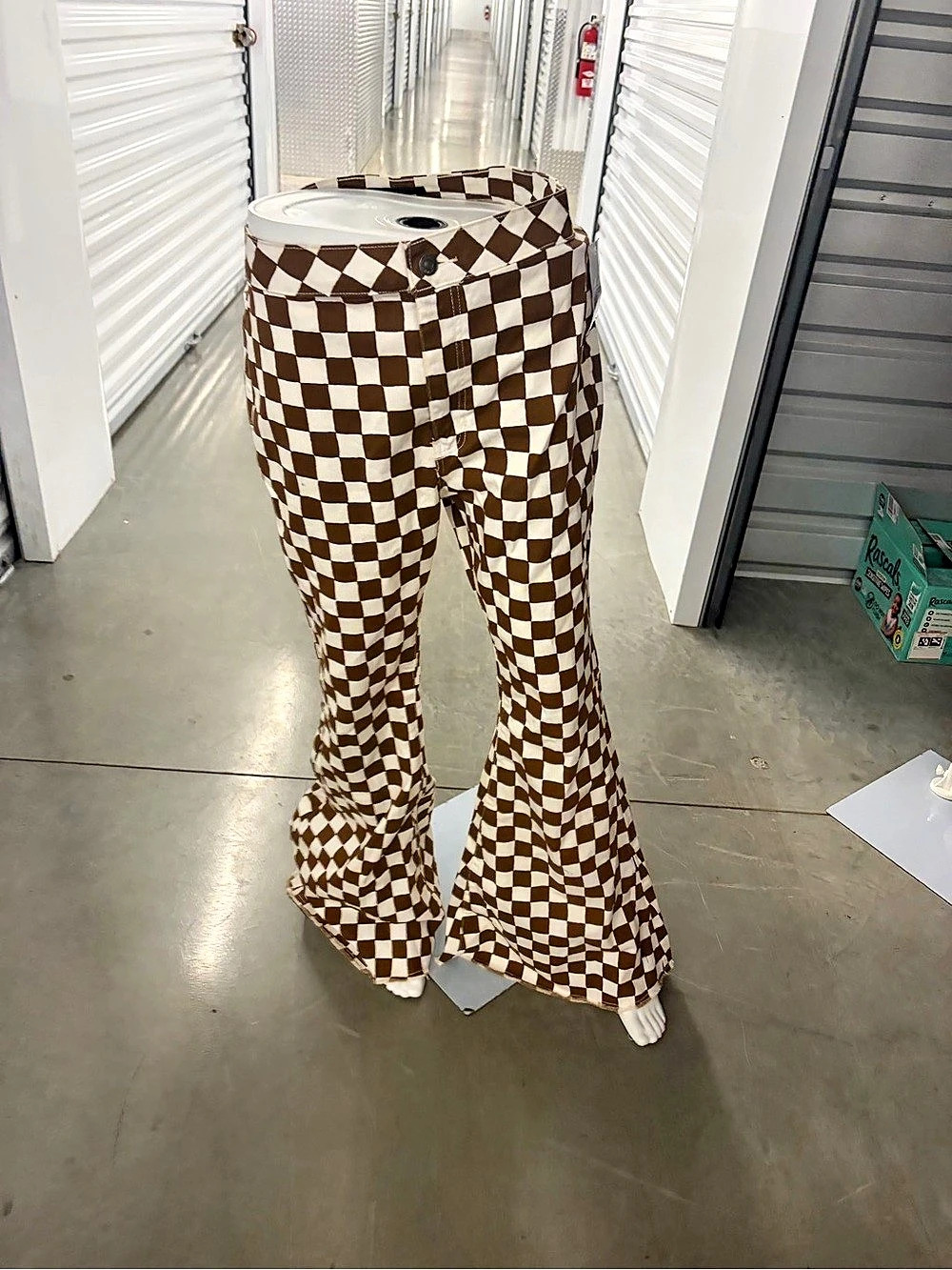 FOREVER 21 BROWN AND WHITE CHECKERED HIGH RISE FLARE PANTS SIZE LARGE NWT